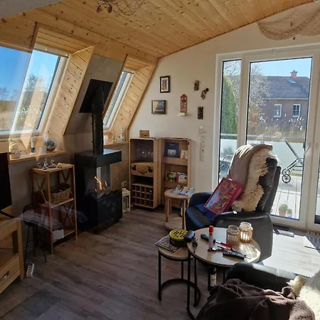 Nurdachhaus In Burhave *