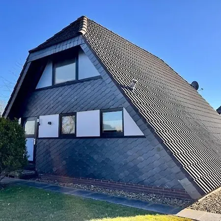 Nurdachhaus In