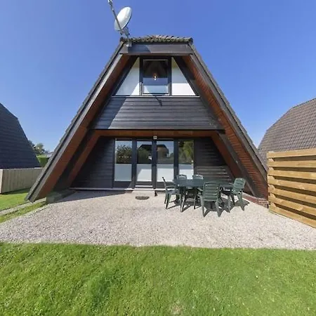 Nurdachhaus In Burhave